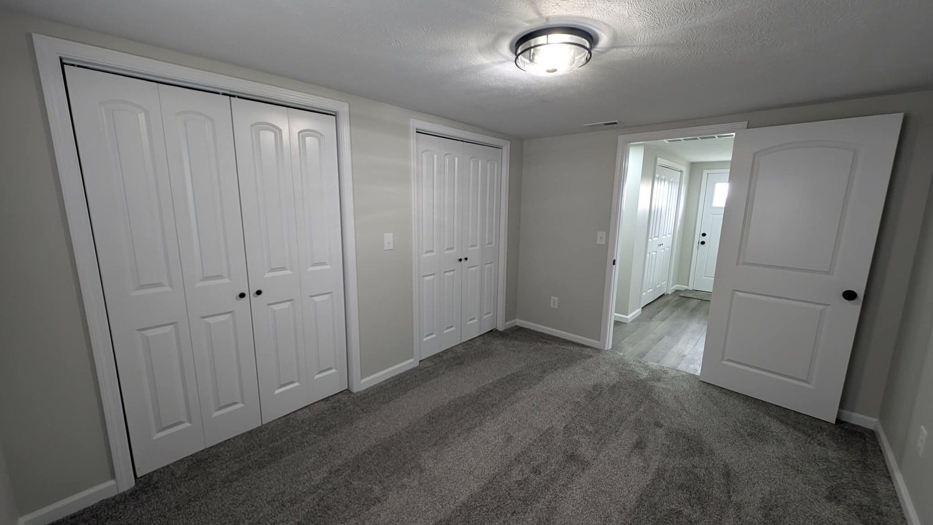 720 E Marion Street, Clinton, IL 61727