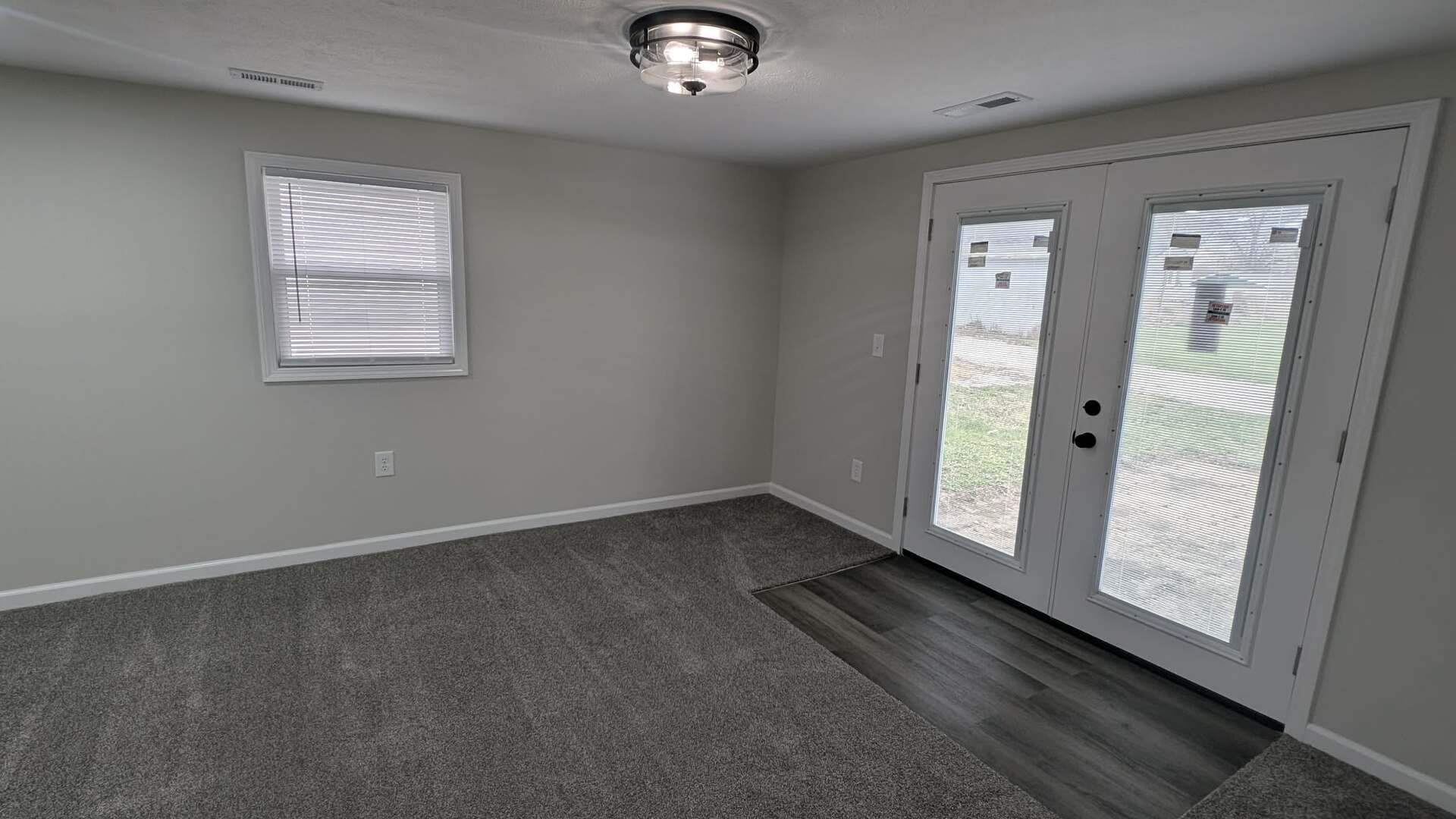 720 E Marion Street, Clinton, IL 61727