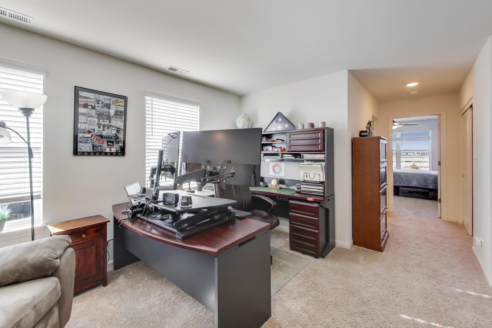 2355 Cannon Drive, Pingree Grove, IL 60140