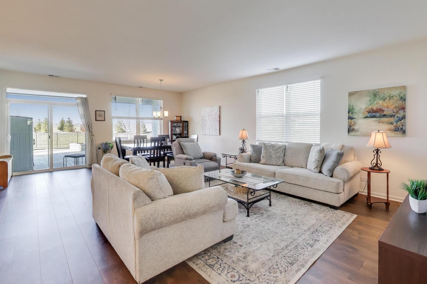 2355 Cannon Drive, Pingree Grove, IL 60140