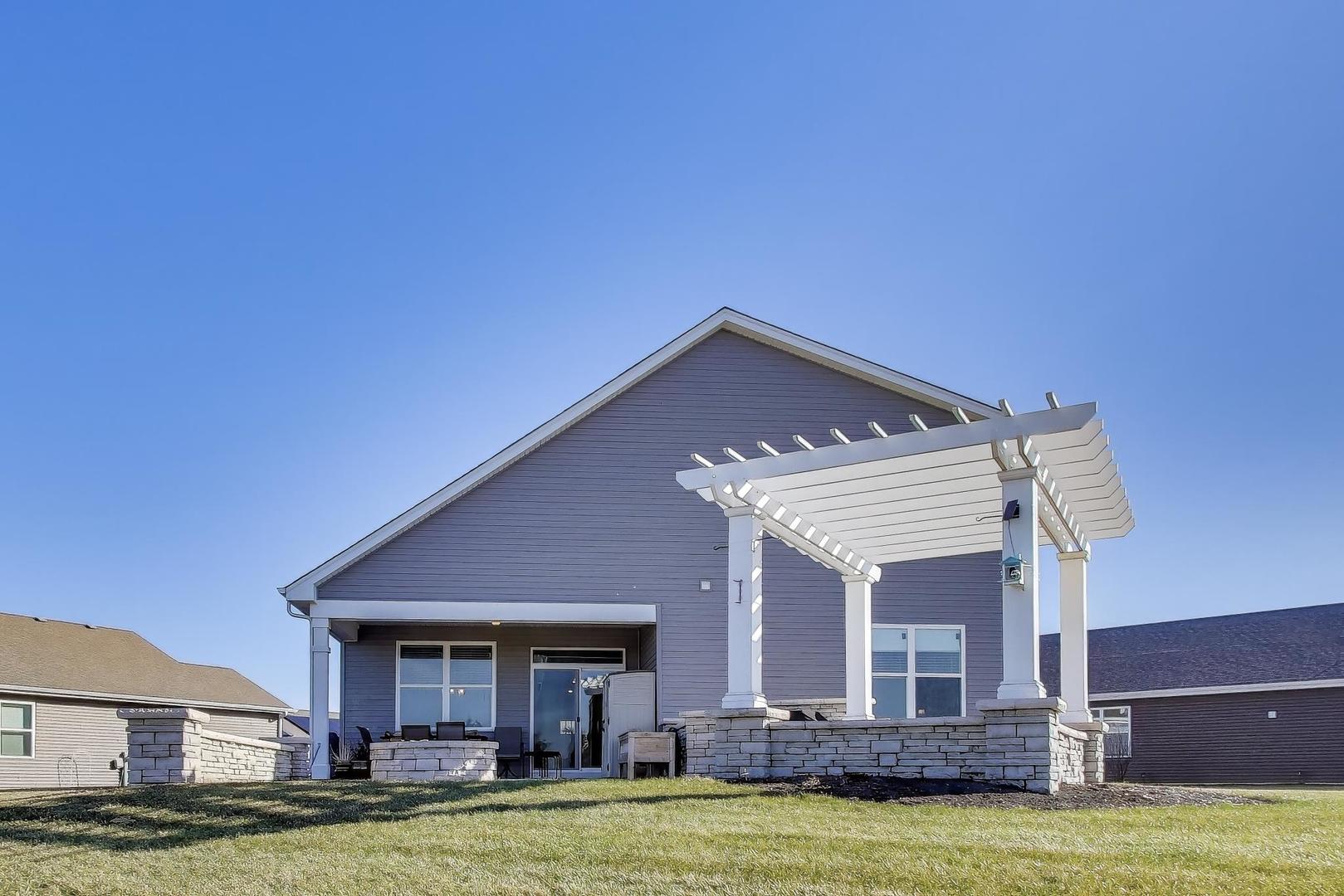 2355 Cannon Drive, Pingree Grove, IL 60140