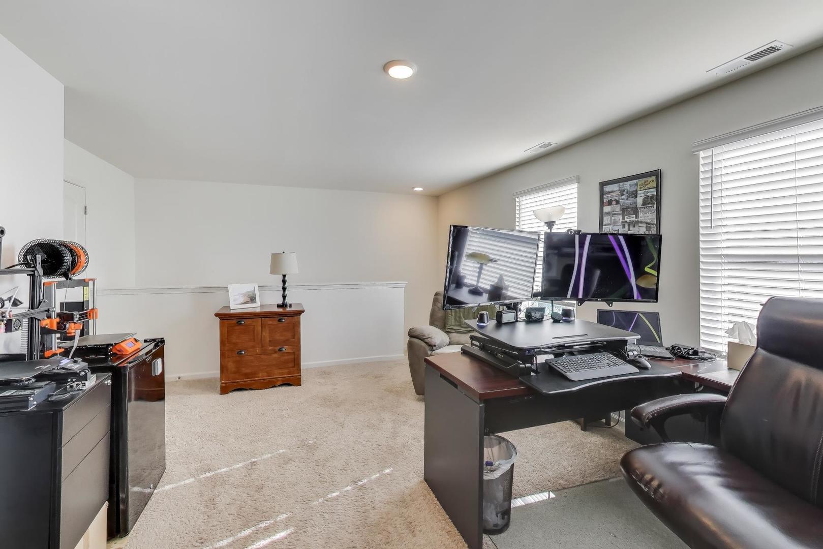 2355 Cannon Drive, Pingree Grove, IL 60140