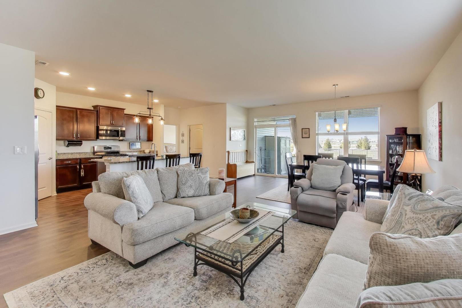 2355 Cannon Drive, Pingree Grove, IL 60140