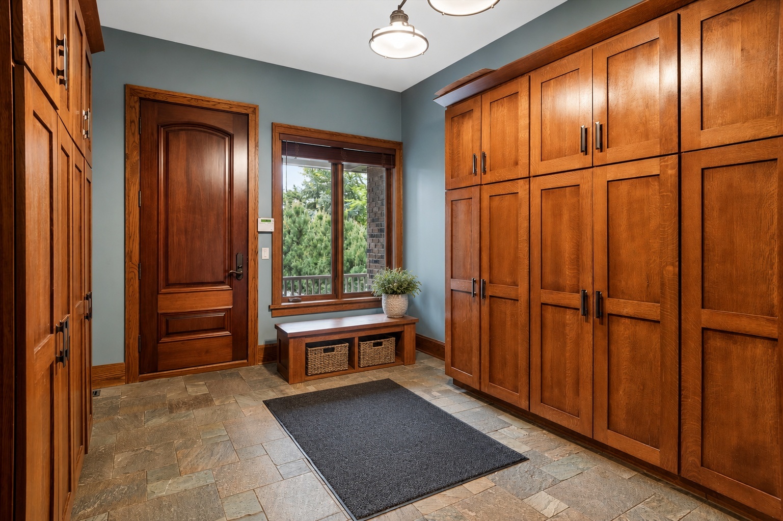 805 N Arlington Heights Road, Itasca, IL 60143
