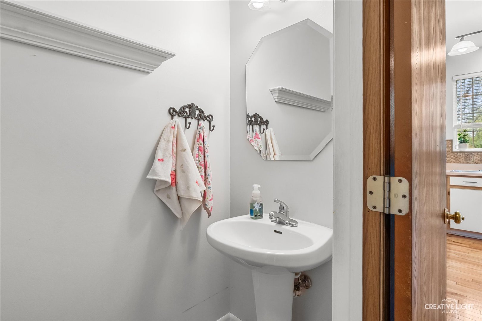 209 Grays Drive, Oswego, IL 60543