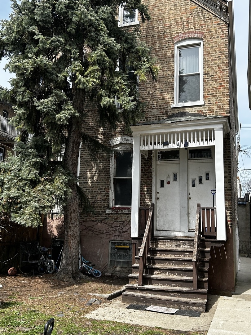2744 W 23rd Street, Chicago, IL 60608