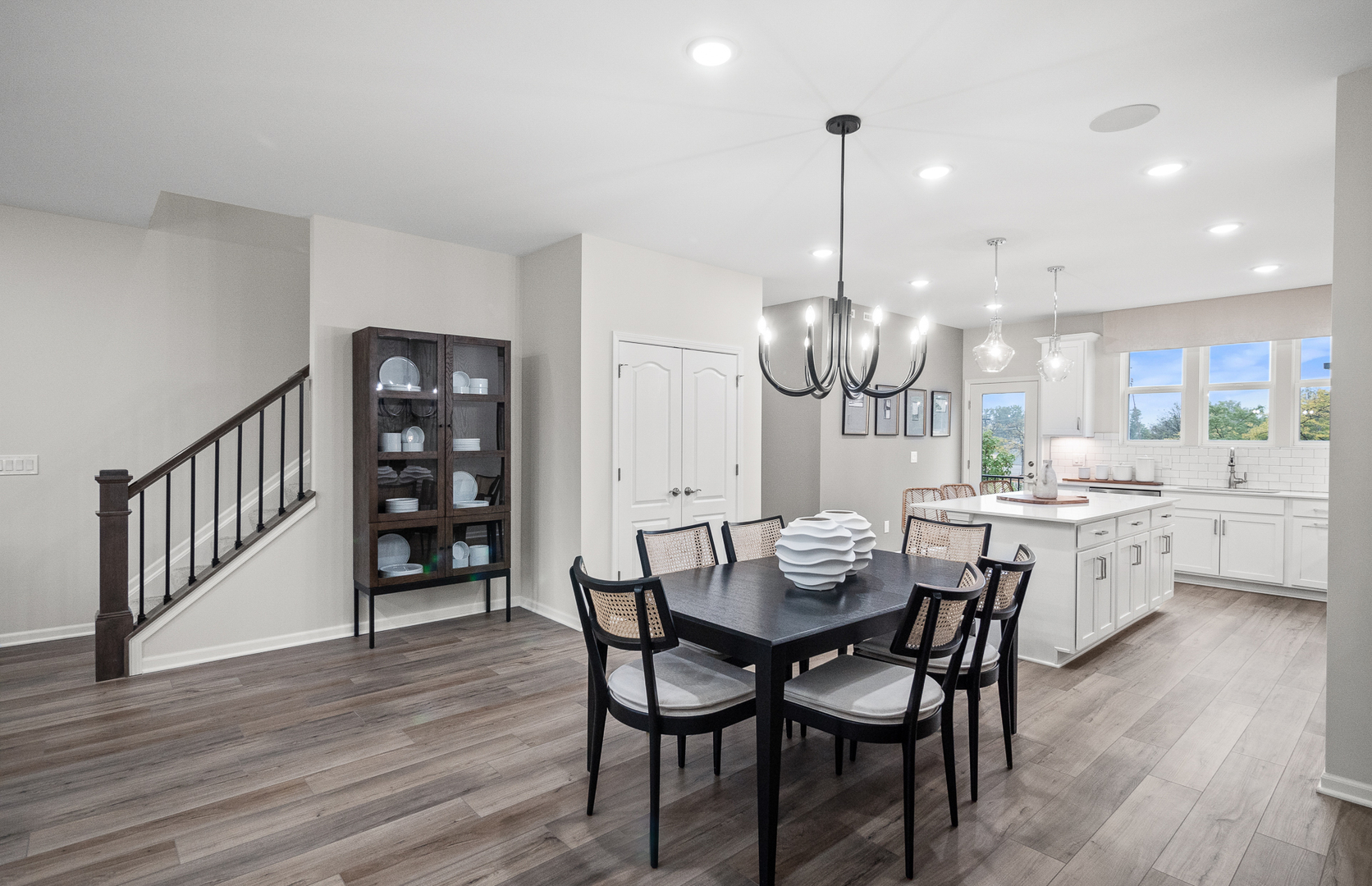 213 Mountain Interval Road #07331, Schaumburg, IL 60193