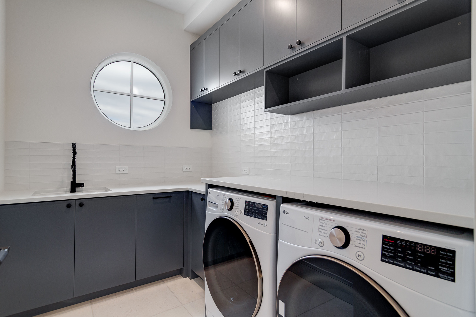 531 Kensington Court, Hinsdale, IL 60521