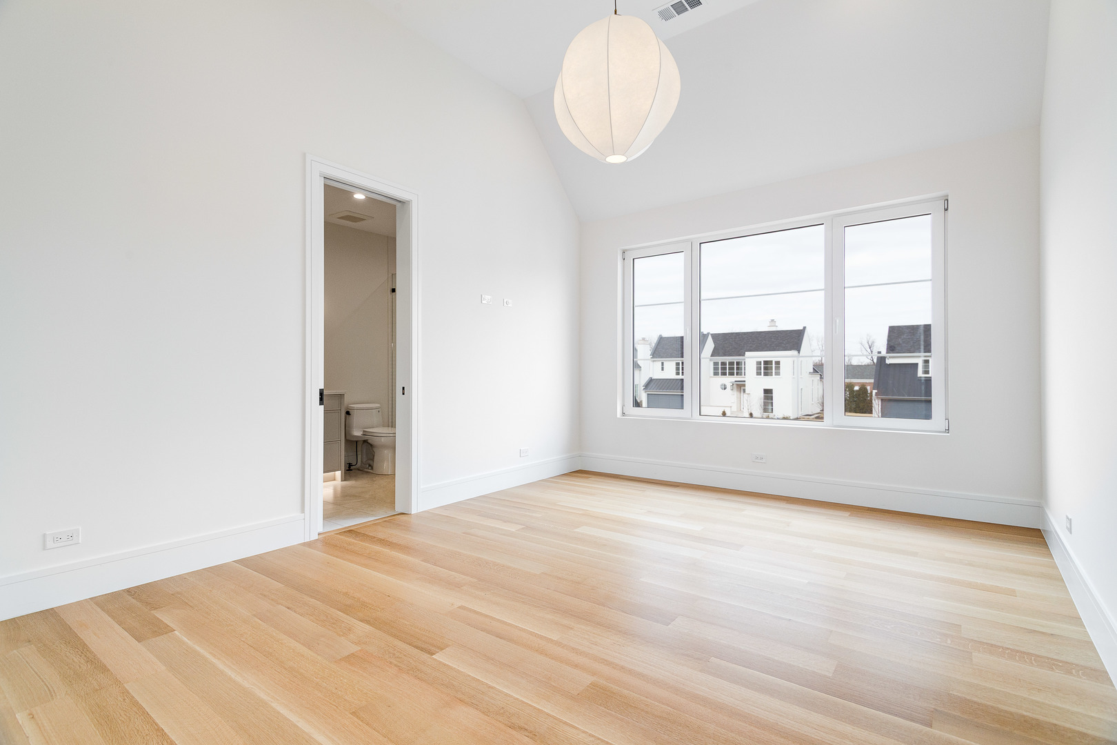 531 Kensington Court, Hinsdale, IL 60521