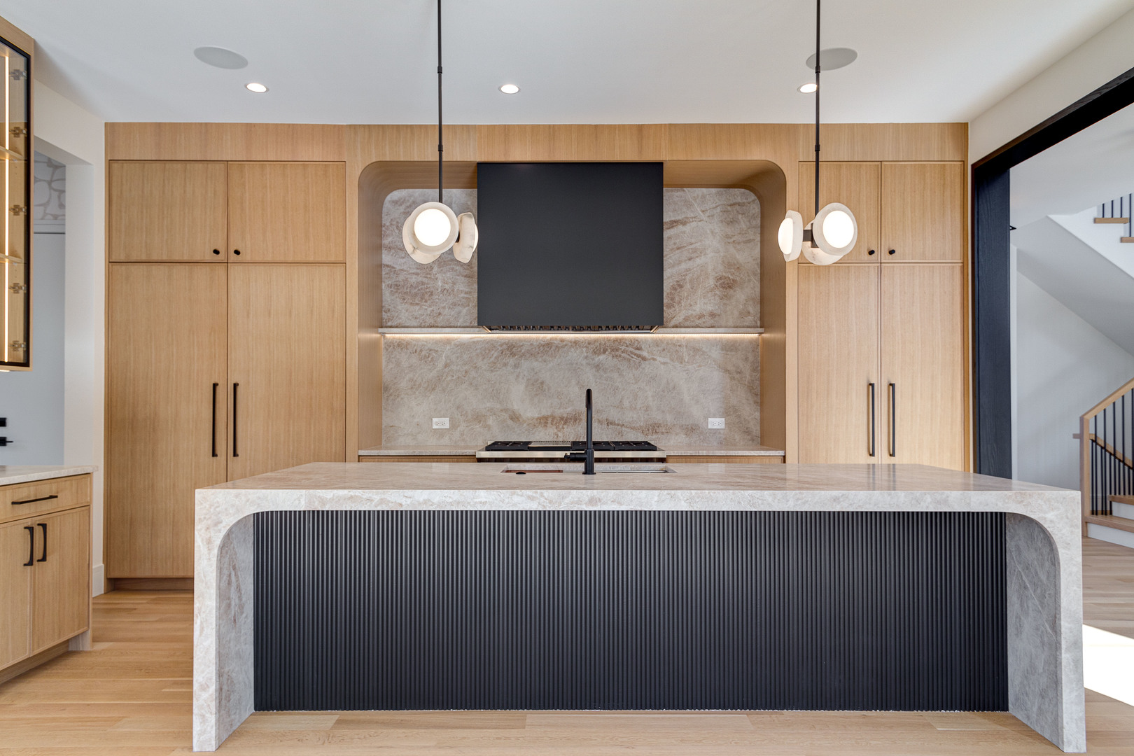 531 Kensington Court, Hinsdale, IL 60521