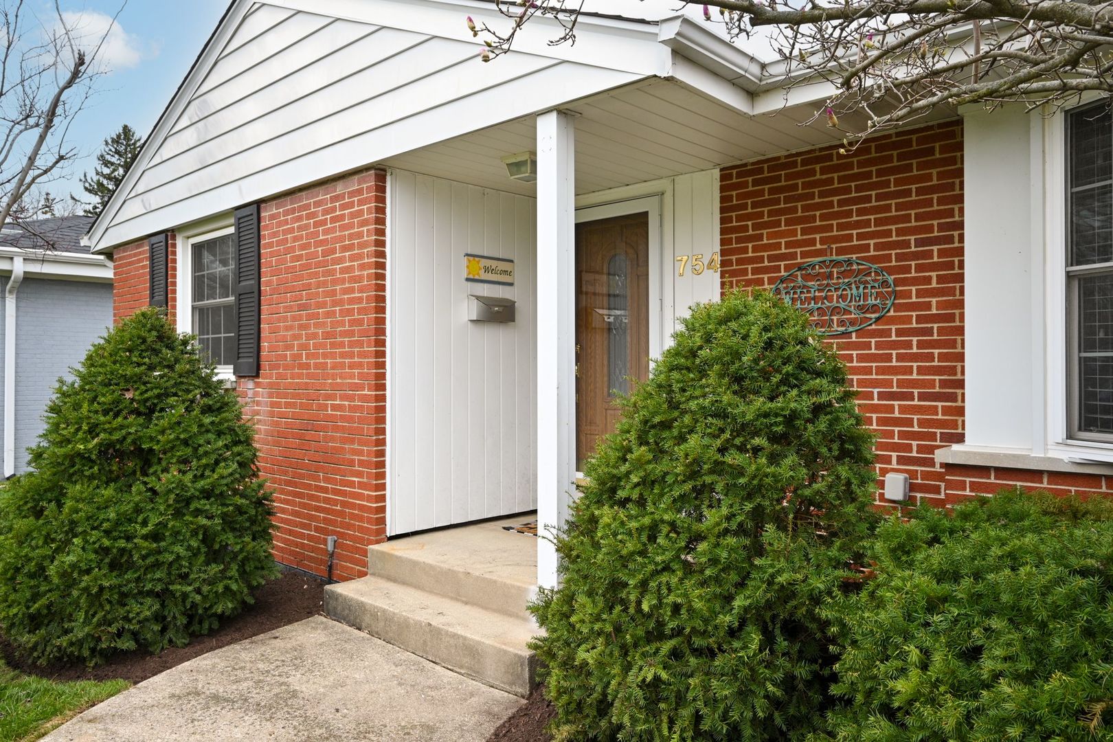 754 N Kenilworth Avenue, Glen Ellyn, IL 60137