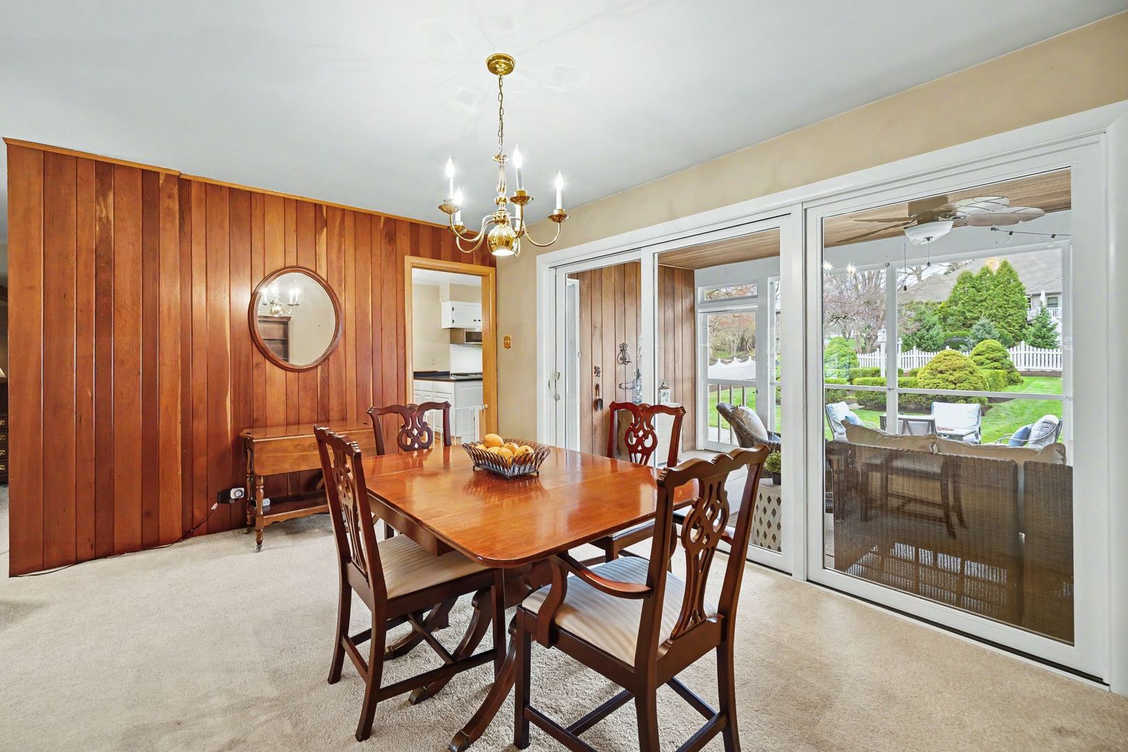 754 N Kenilworth Avenue, Glen Ellyn, IL 60137