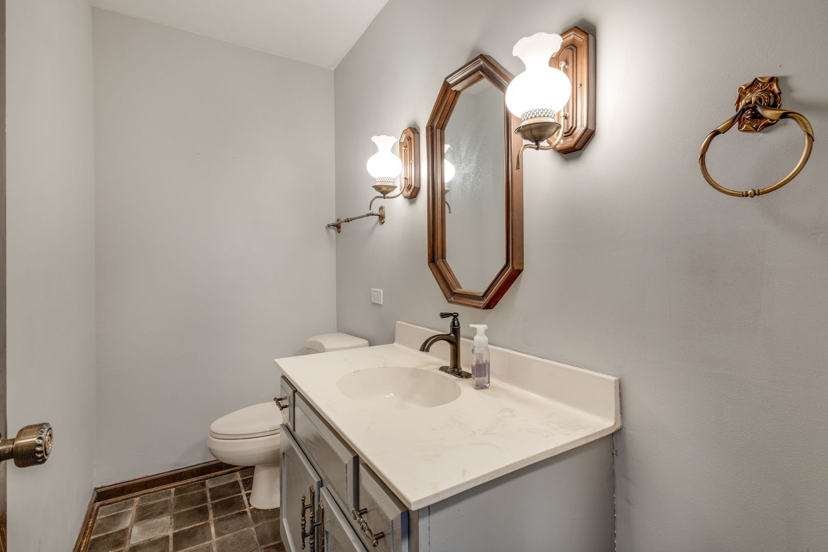 931 Shetland Drive, Frankfort, IL 60423