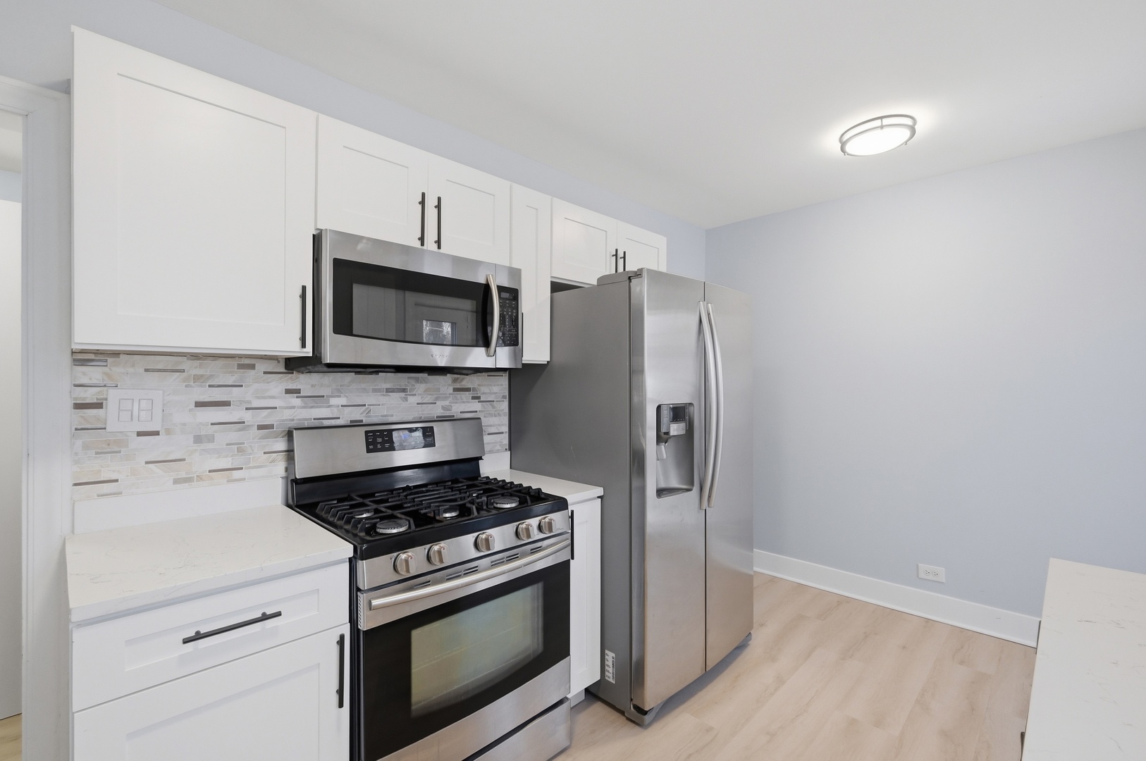 18037 Ridgewood Avenue, Lansing, IL 60438