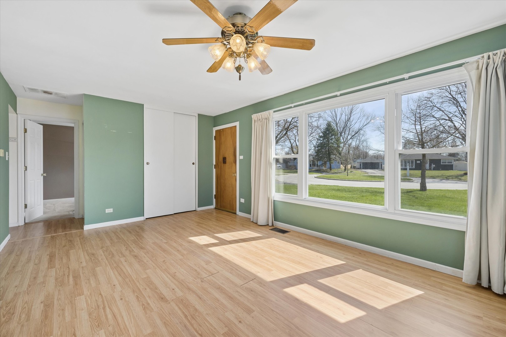 2904 Stork Court, Rolling Meadows, IL 60008