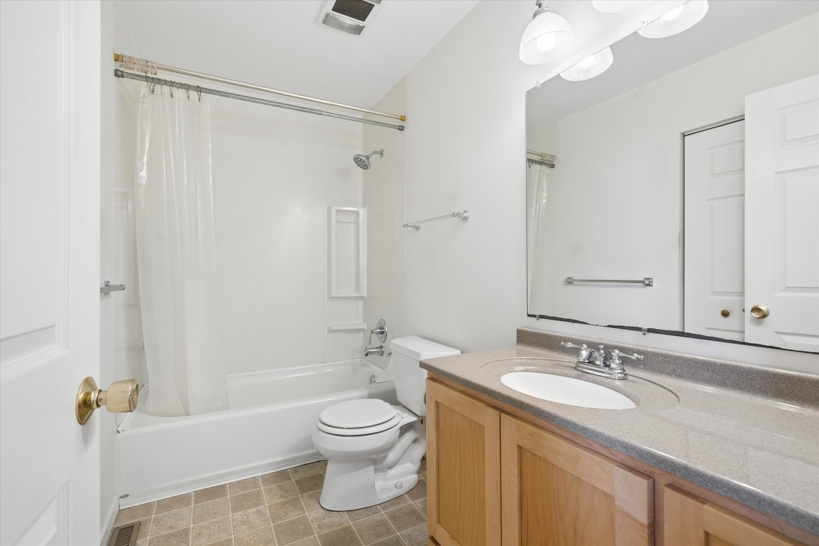 2904 Stork Court, Rolling Meadows, IL 60008