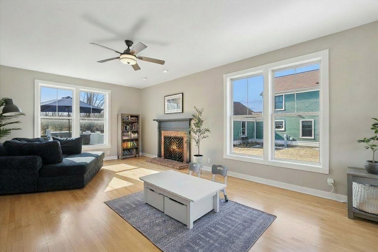 1571 Amos Bennett Street, Grayslake, IL 60030