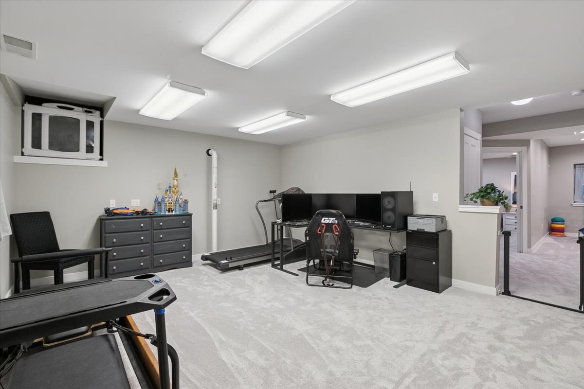 1571 Amos Bennett Street, Grayslake, IL 60030