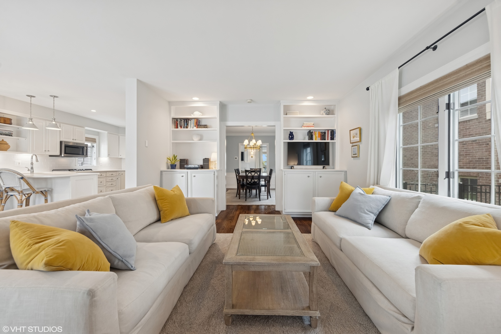 324 S Poplar Avenue, Elmhurst, IL 60126