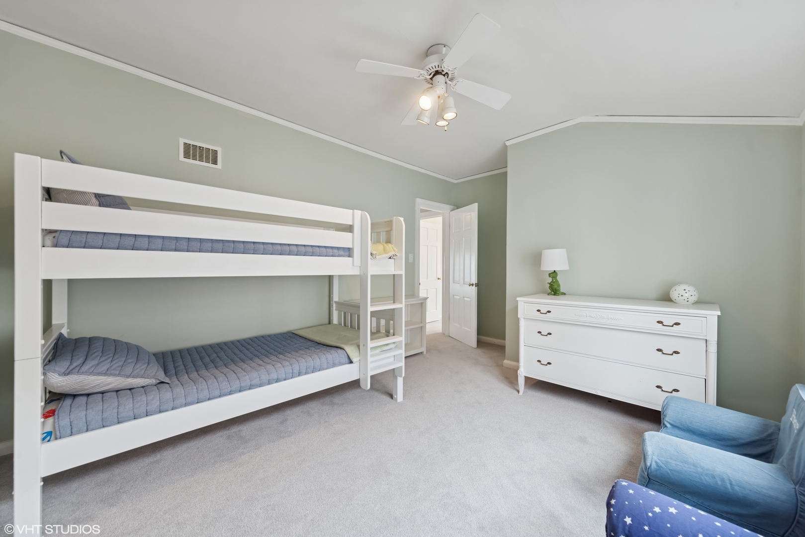 324 S Poplar Avenue, Elmhurst, IL 60126