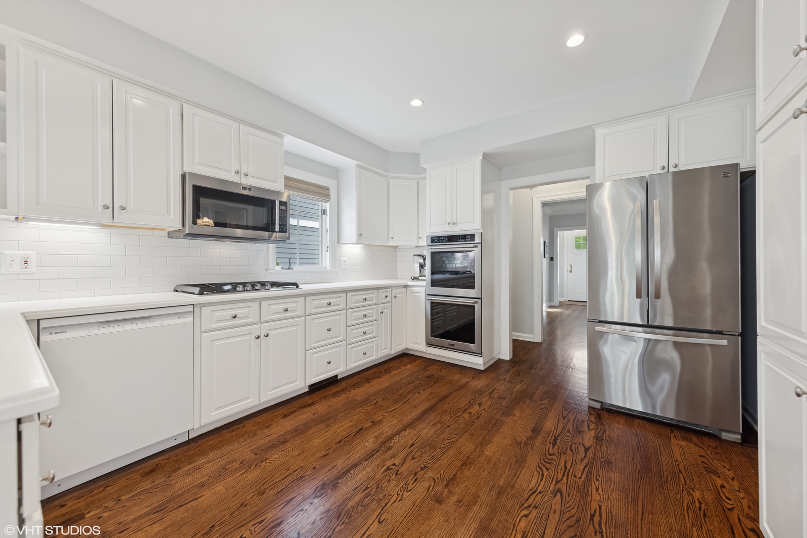 324 S Poplar Avenue, Elmhurst, IL 60126