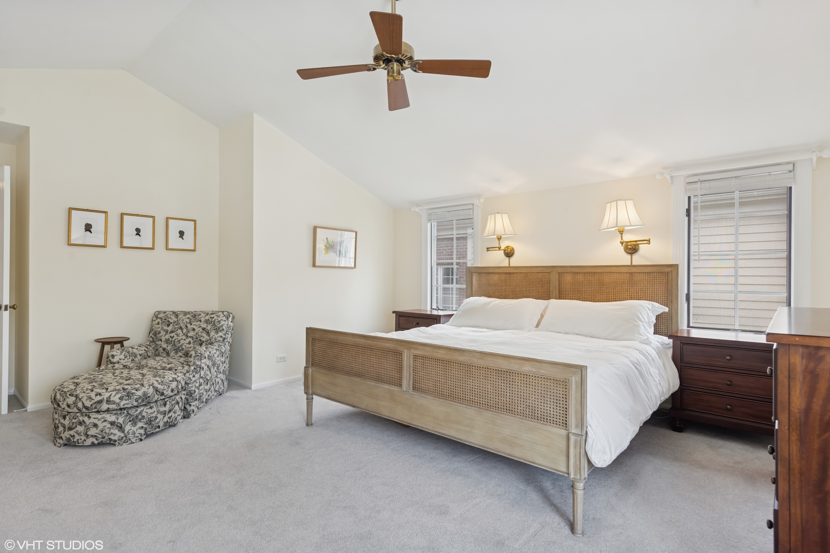 324 S Poplar Avenue, Elmhurst, IL 60126