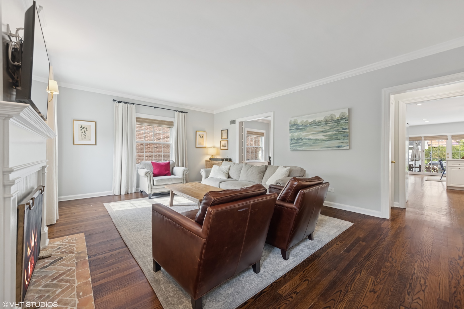 324 S Poplar Avenue, Elmhurst, IL 60126