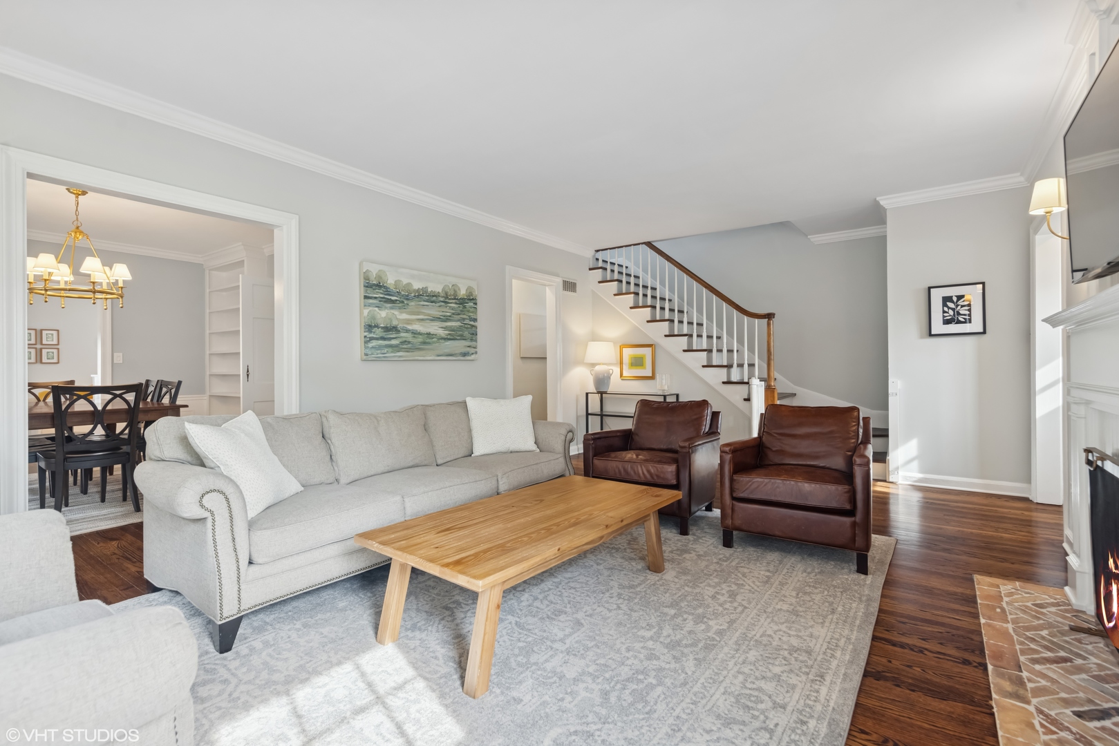 324 S Poplar Avenue, Elmhurst, IL 60126