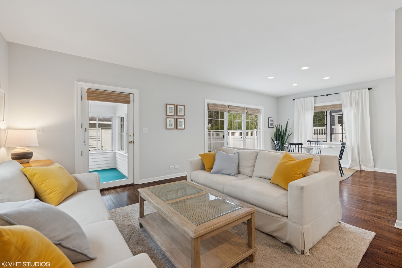 324 S Poplar Avenue, Elmhurst, IL 60126