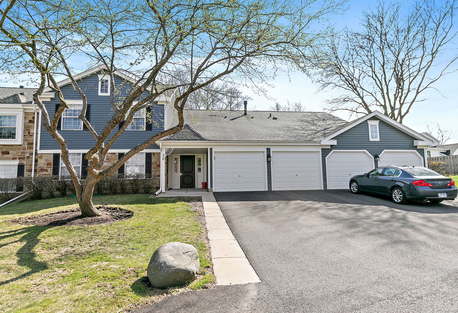 36 Waterbury Lane #N01, Schaumburg, IL 60193