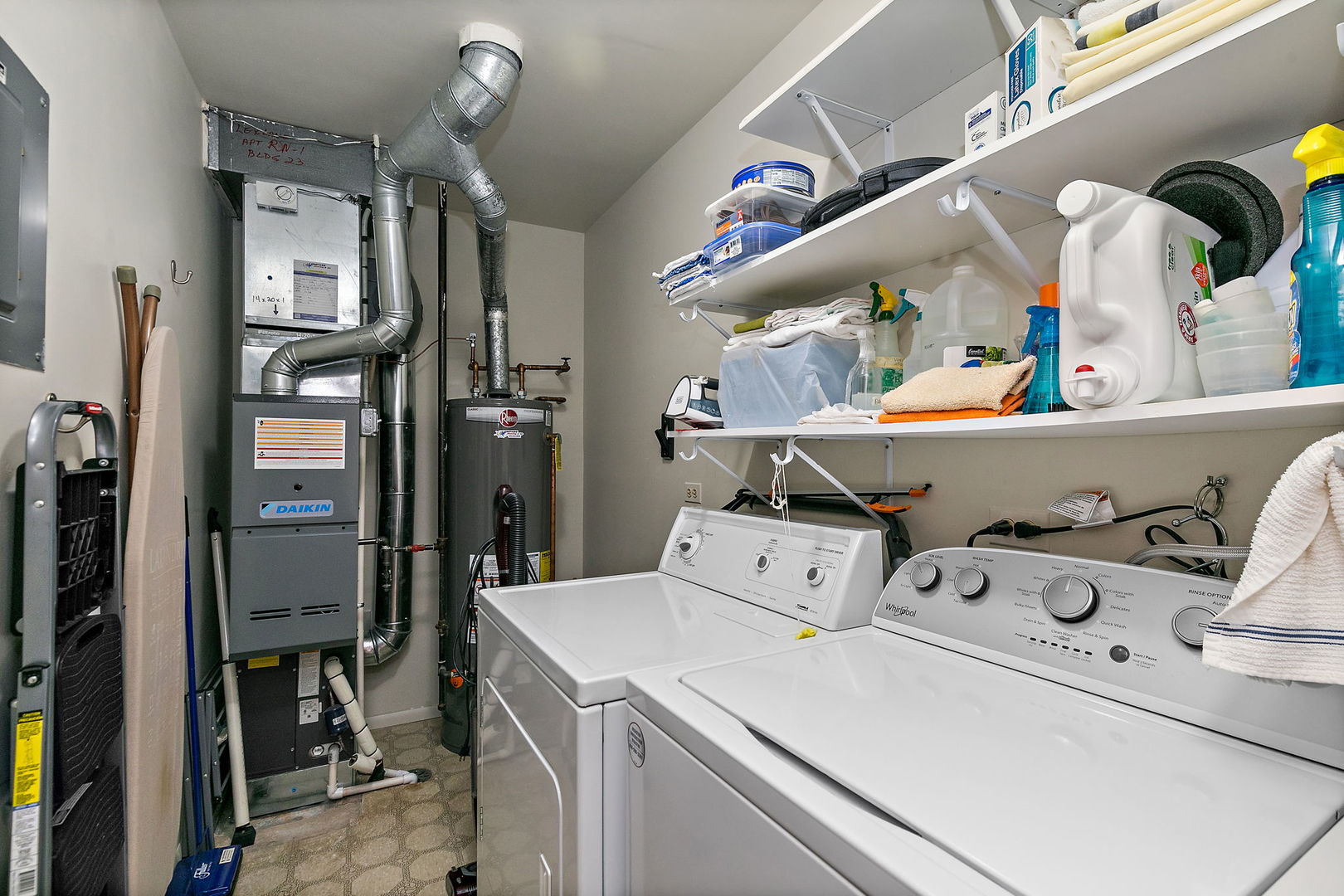 36 Waterbury Lane #N01, Schaumburg, IL 60193