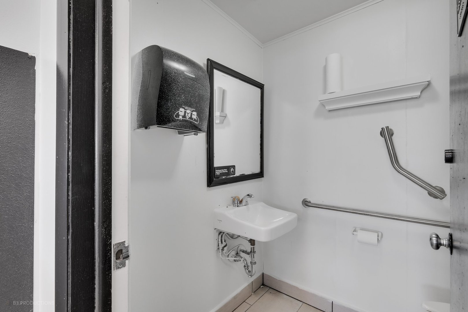 710 W Lincoln Highway, Chicago Heights, IL 60411