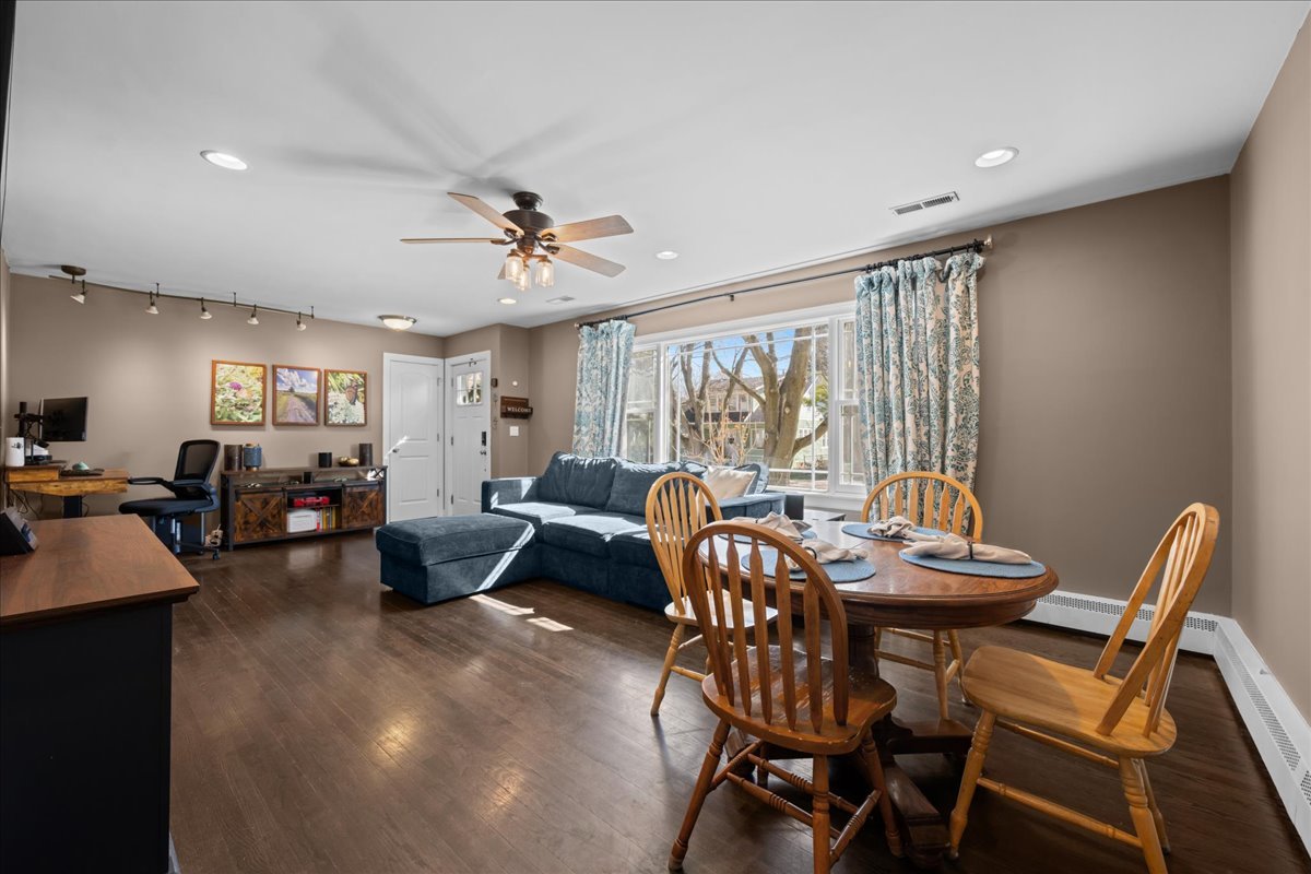 612 Illinois Street, Geneva, IL 60134