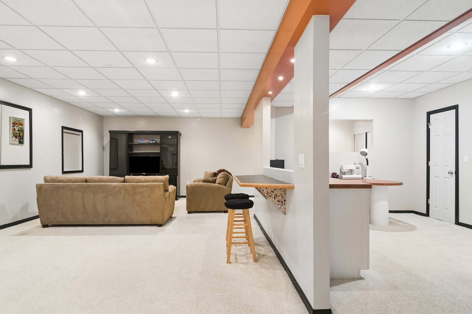 2038 Sheridan Road, Buffalo Grove, IL 60089