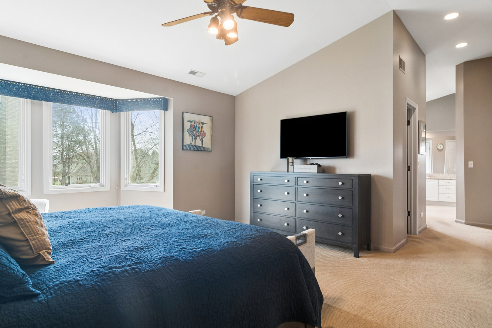 2038 Sheridan Road, Buffalo Grove, IL 60089