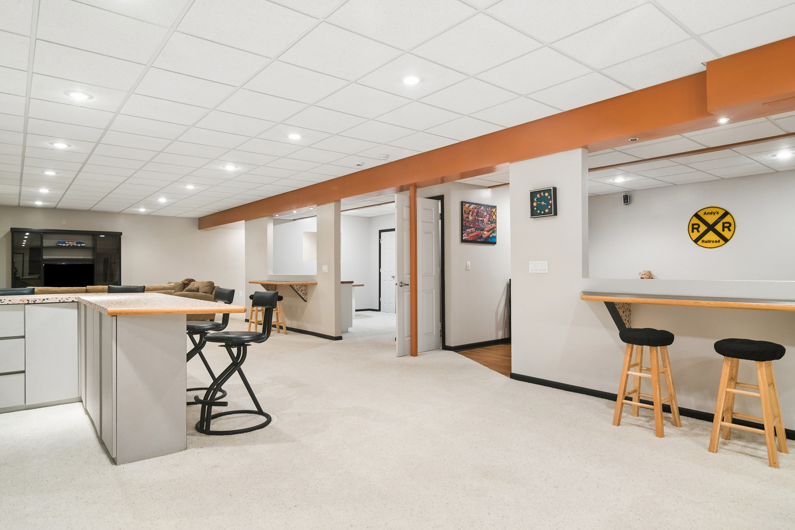 2038 Sheridan Road, Buffalo Grove, IL 60089