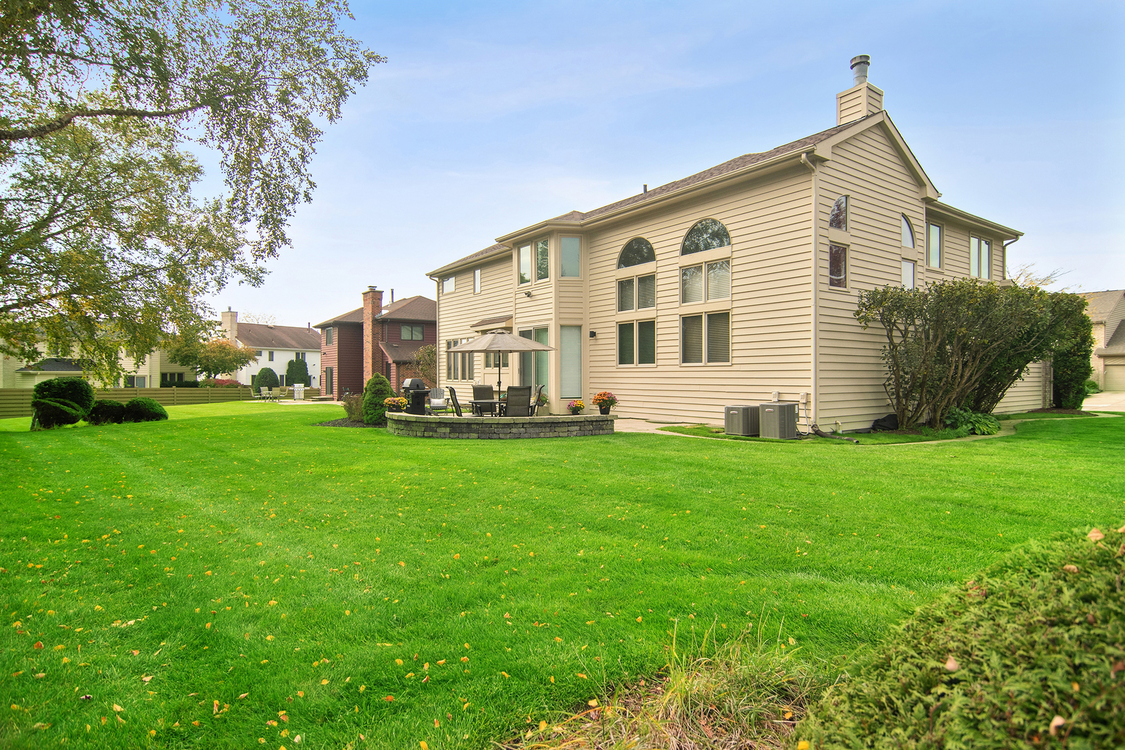 2038 Sheridan Road, Buffalo Grove, IL 60089