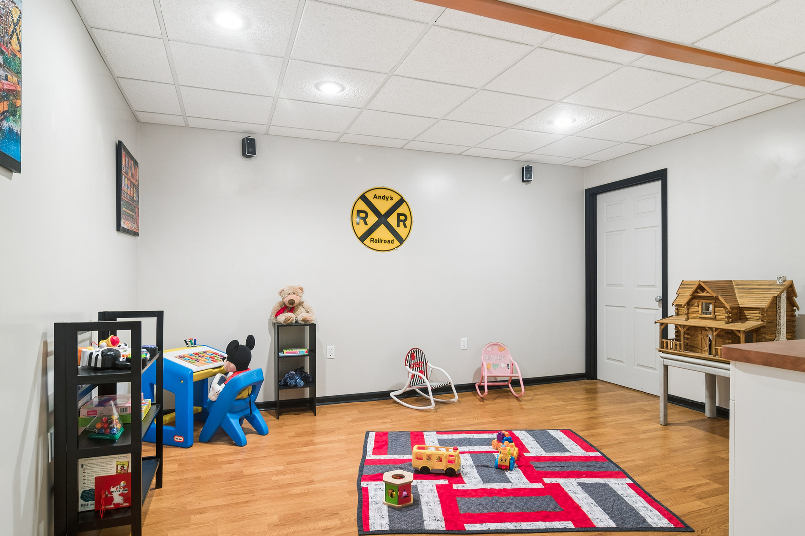 2038 Sheridan Road, Buffalo Grove, IL 60089