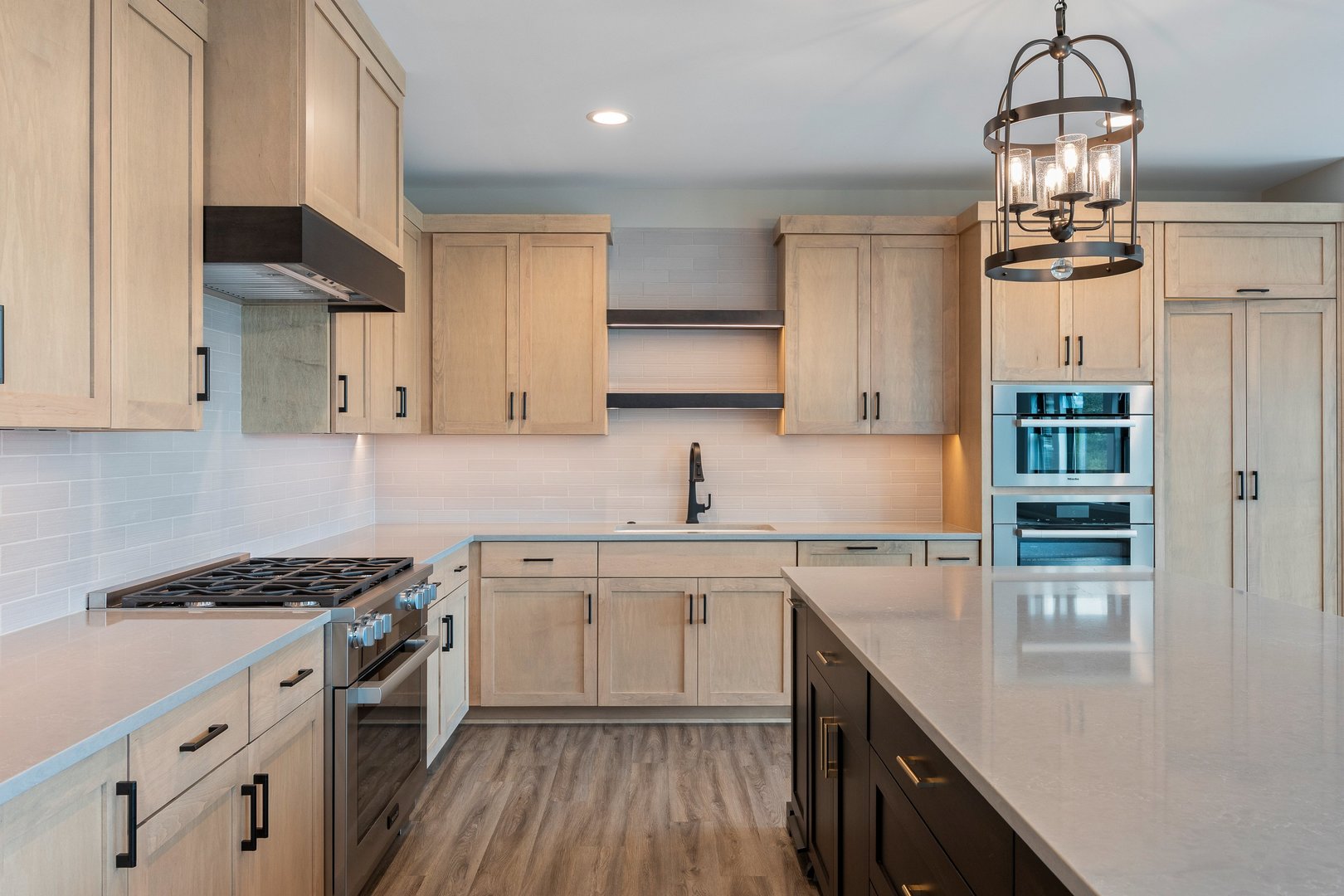 1033 Emerald Drive, Naperville, IL 60540