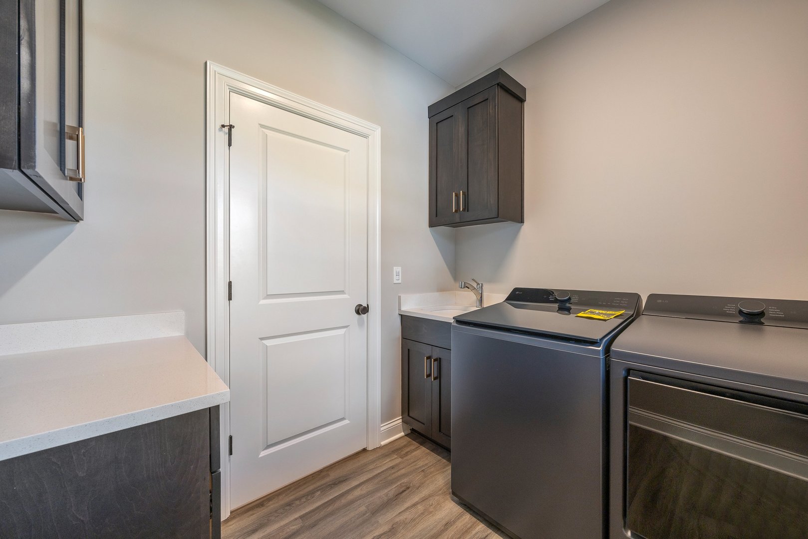 1033 Emerald Drive, Naperville, IL 60540