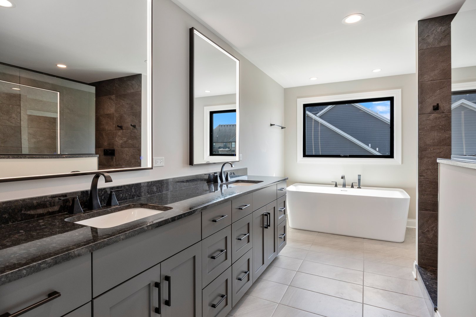 1033 Emerald Drive, Naperville, IL 60540