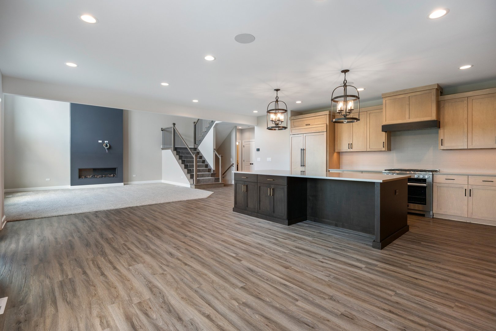 1033 Emerald Drive, Naperville, IL 60540