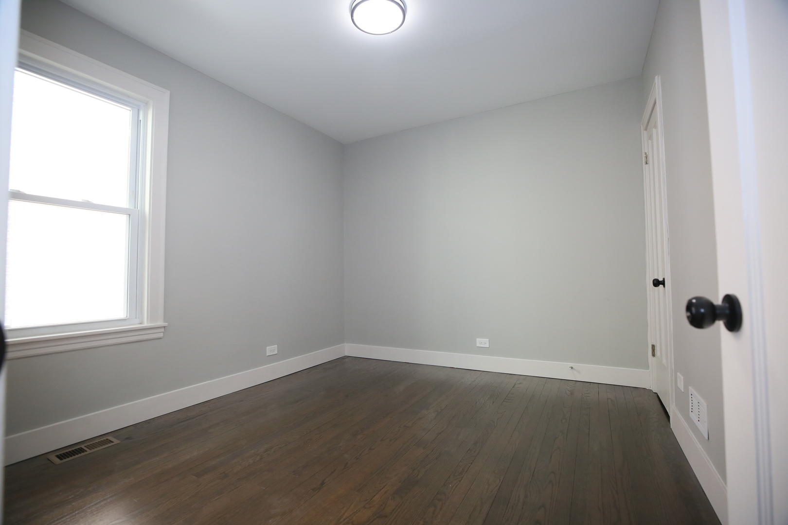 2955 N LOTUS Avenue, Chicago, IL 60641