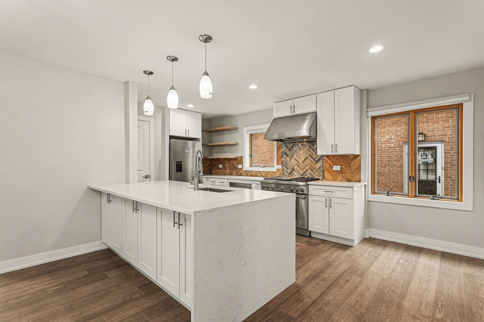 538 N Broadway Avenue, Park Ridge, IL 60068