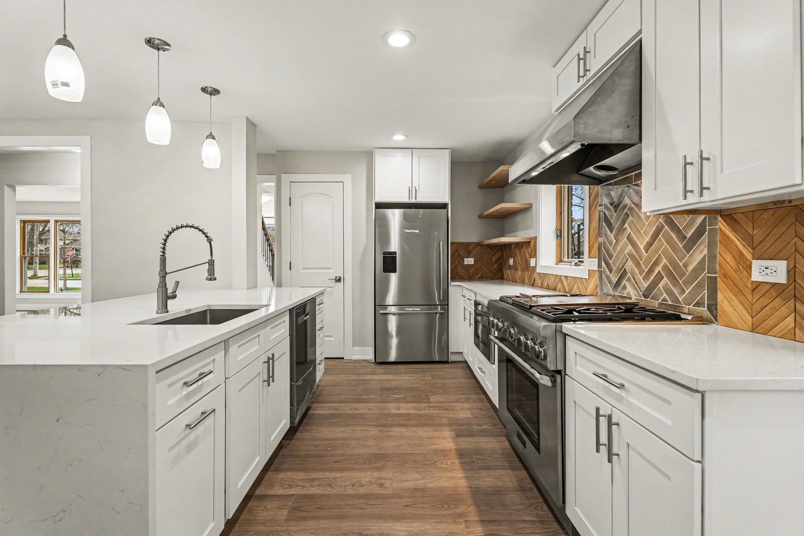 538 N Broadway Avenue, Park Ridge, IL 60068