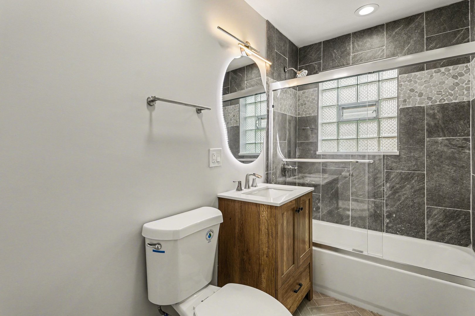 538 N Broadway Avenue, Park Ridge, IL 60068