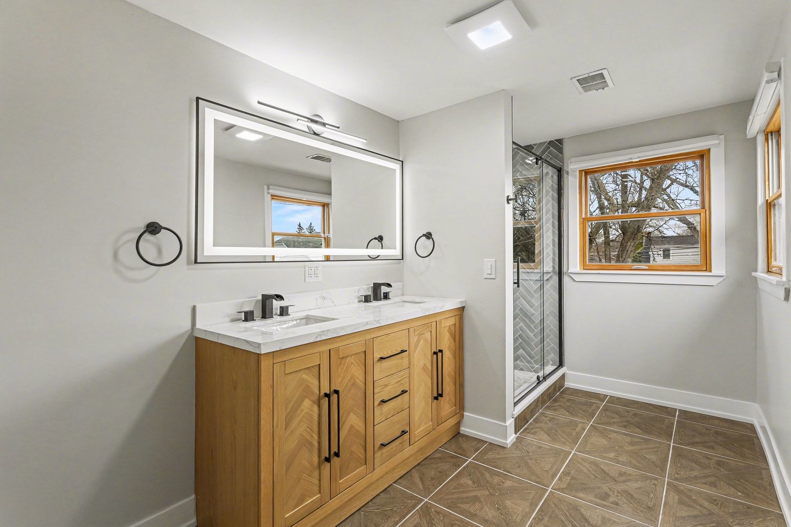 538 N Broadway Avenue, Park Ridge, IL 60068