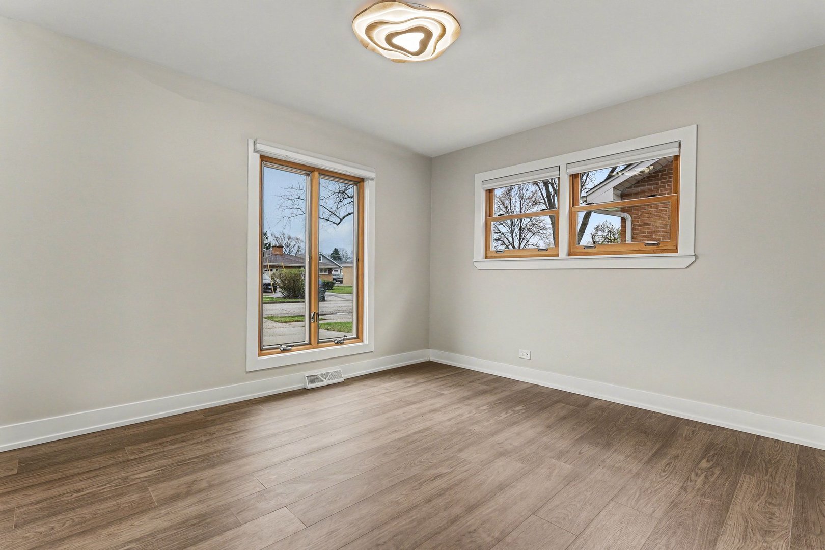 538 N Broadway Avenue, Park Ridge, IL 60068