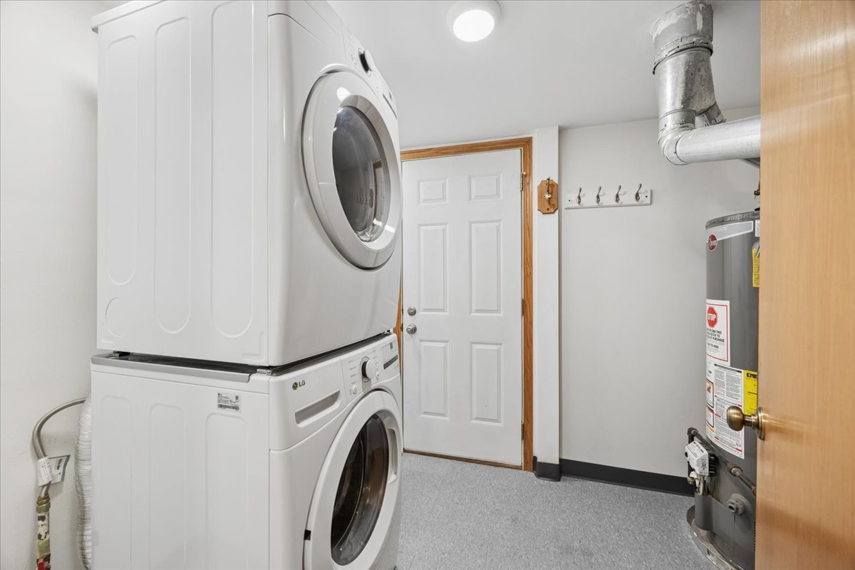 9130 W 95th Street #1B, Hickory Hills, IL 60457