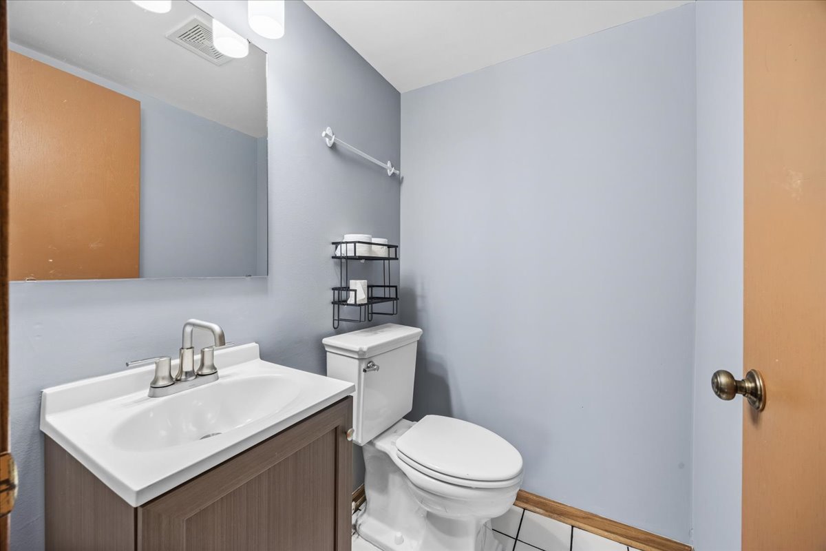 9130 W 95th Street #1B, Hickory Hills, IL 60457